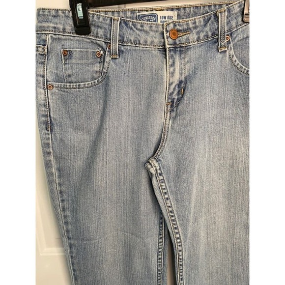 Levi’s Strauss Bootcut Signature Jeans Medium Wash Women's Size 10 Short - Picture 1 of 4